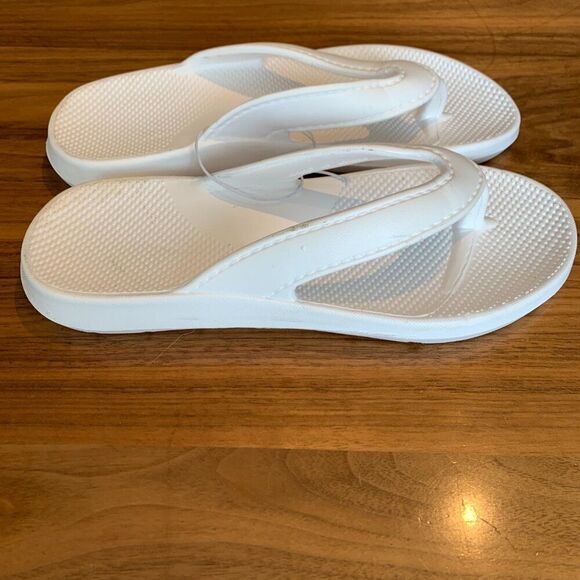 New, EVA flip flop, sz 11, summer casual, comfy, waterproof, white, like Crocs - Picture 2 of 14